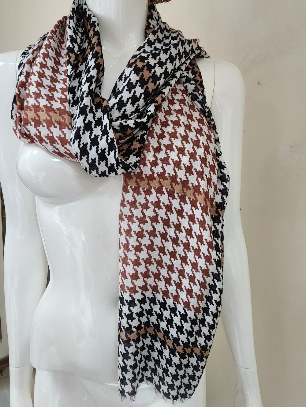 TALBOTS LONG SCARF/SHAWL SILK BLEND HERRINGBONE - BLACK, WHITE, TAN NWT